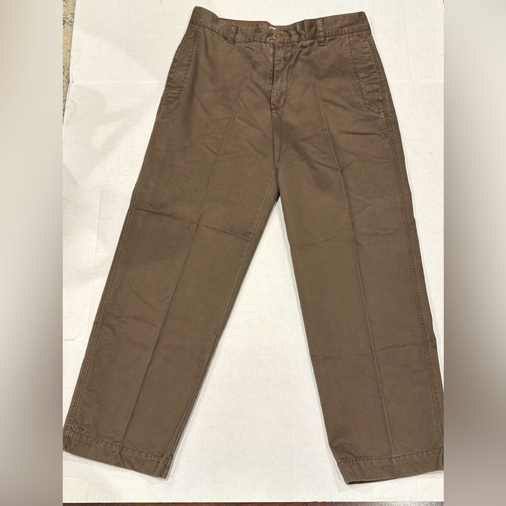 IZOD Chino Pant Mens Size 34x30 Straight Fit Flat Front Cotton Brown